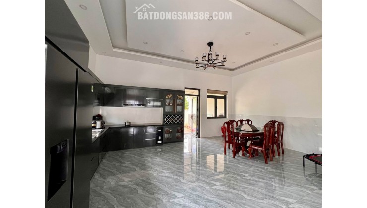 Cần Bán Nhà 413m², 240m² Đất Ở, Mặt Đường Nhựa 8m, 4 Phòng Ngủ